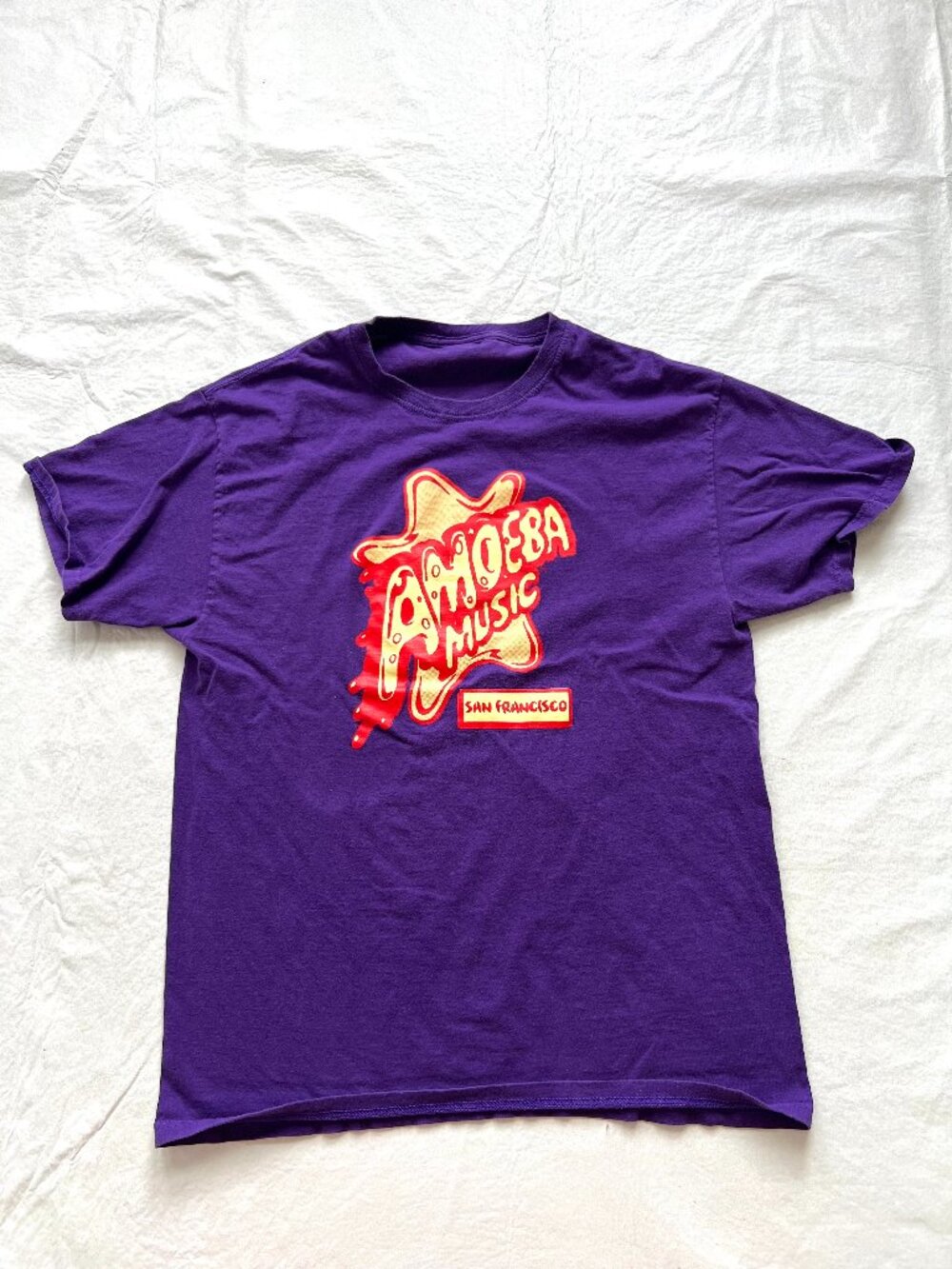Amoeba Music t shirt purple red yellow San Francisco Medium tee record store